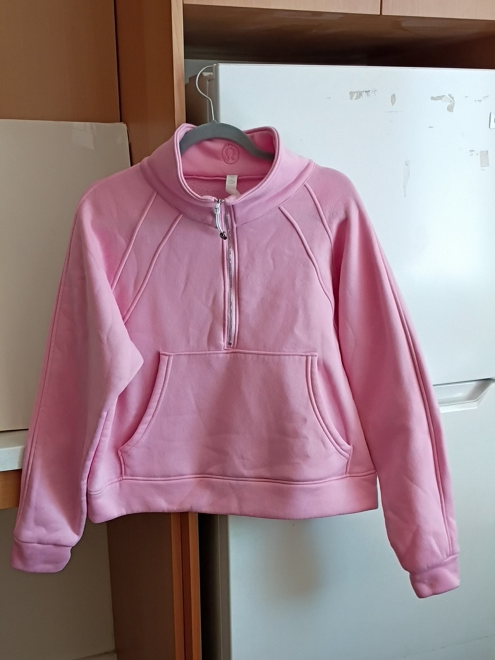 Lululemon Sweatshirt sz 6